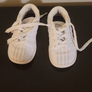 Girls K-Swiss classic sneakers